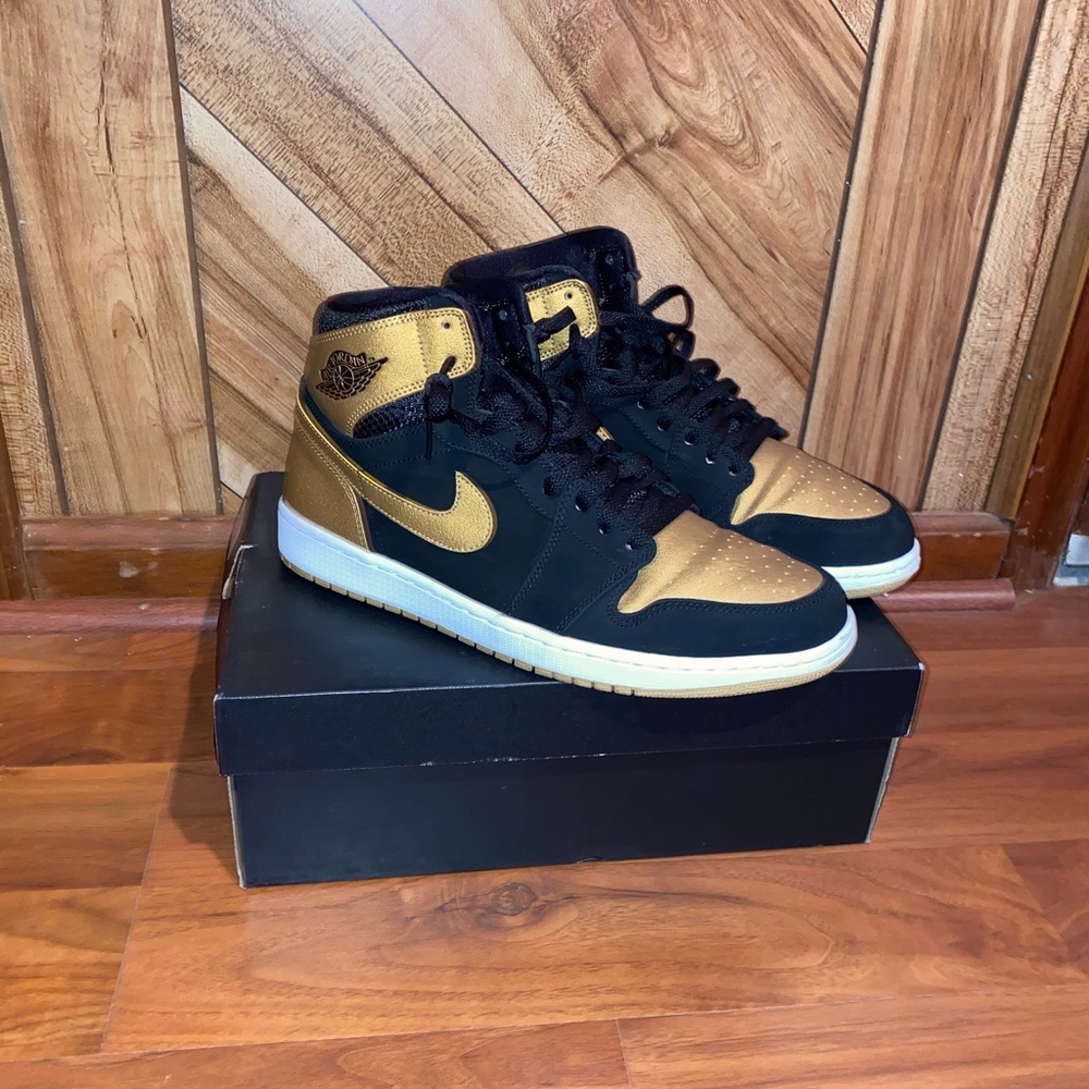 Jordan 1 “Melo”